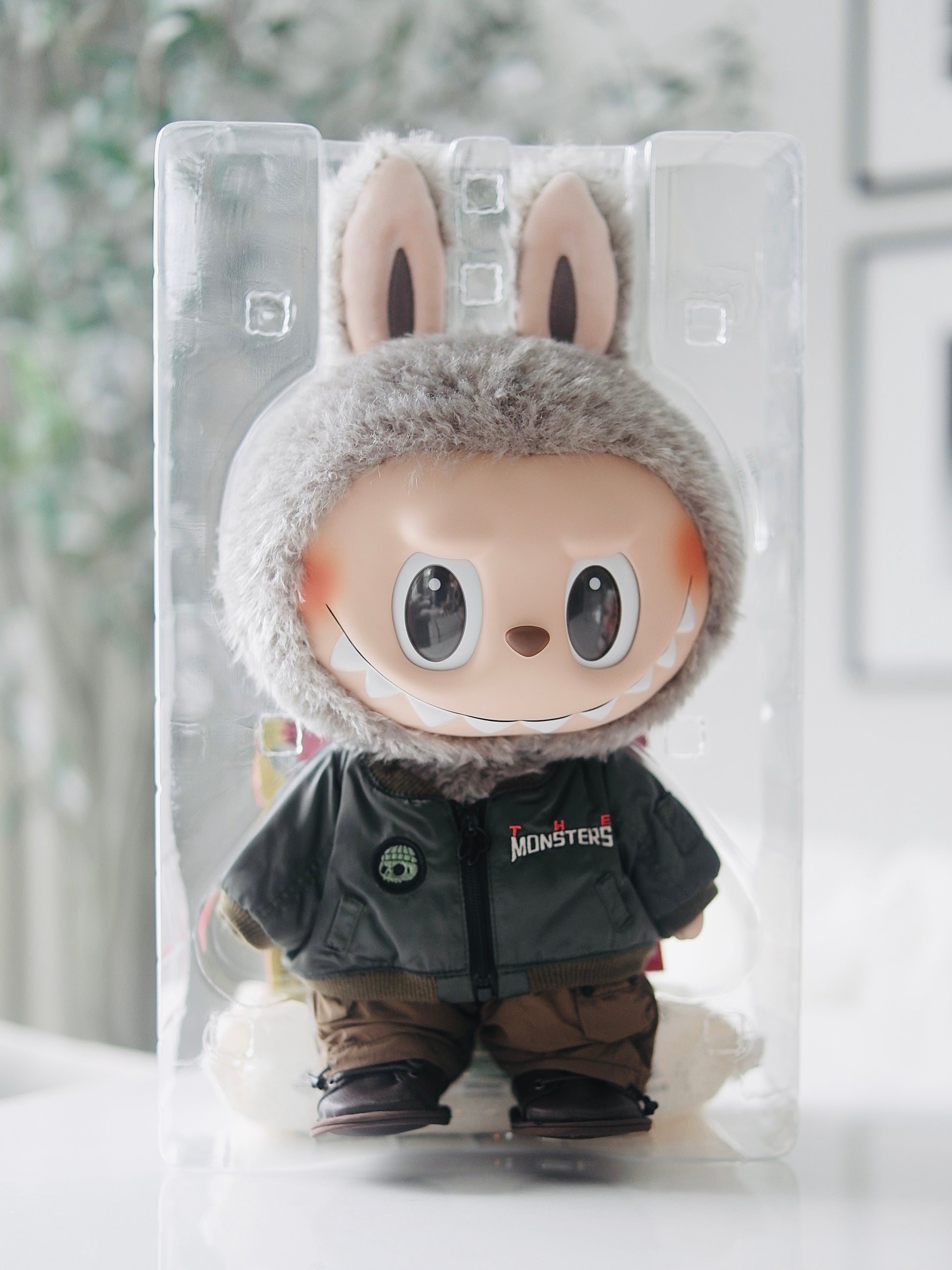 Labubu The Monsters Jump for Joy Vinyl Plush Doll (Limited to 3000 Worldwide)