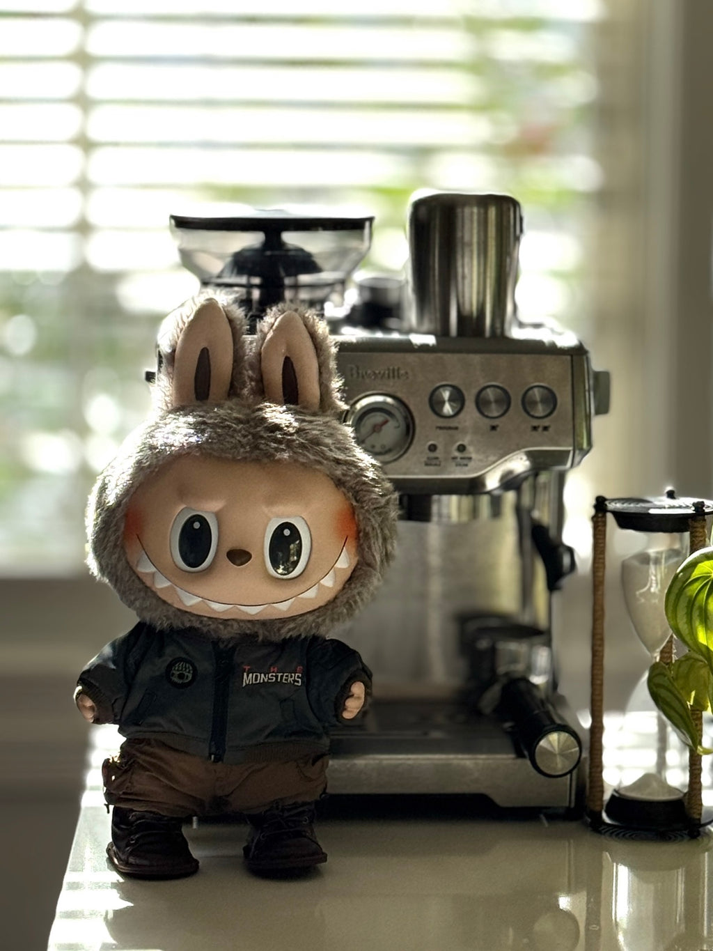 Labubu The Monsters Jump for Joy Vinyl Plush Doll (Limited to 3000 Worldwide)
