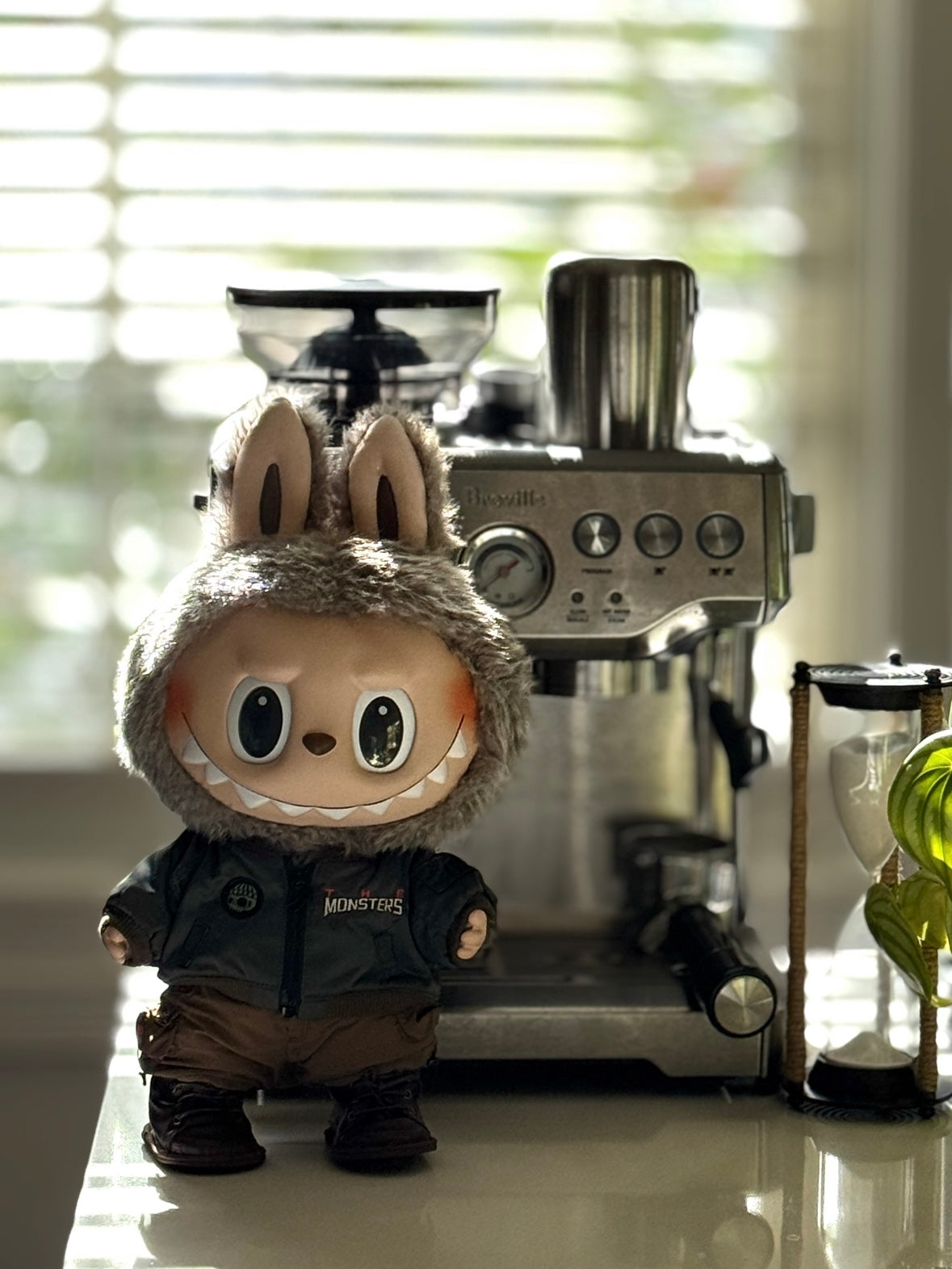 Labubu The Monsters Jump for Joy Vinyl Plush Doll (Limited to 3000 Worldwide)