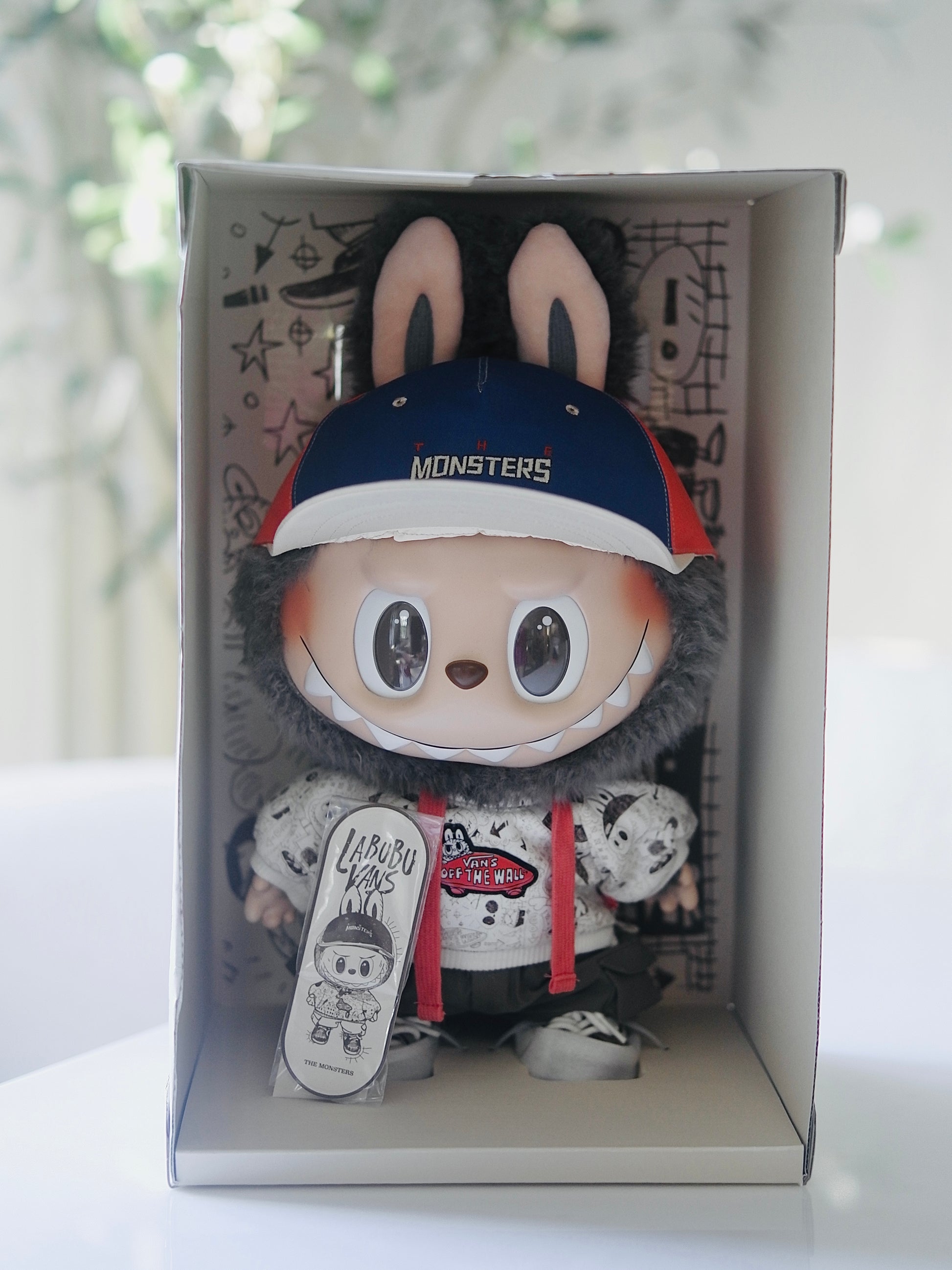 Labubu The Monsters x Vans Oldskool Monsters Forever Vinyl Plush Doll (Limited to 3275 Worldwide)