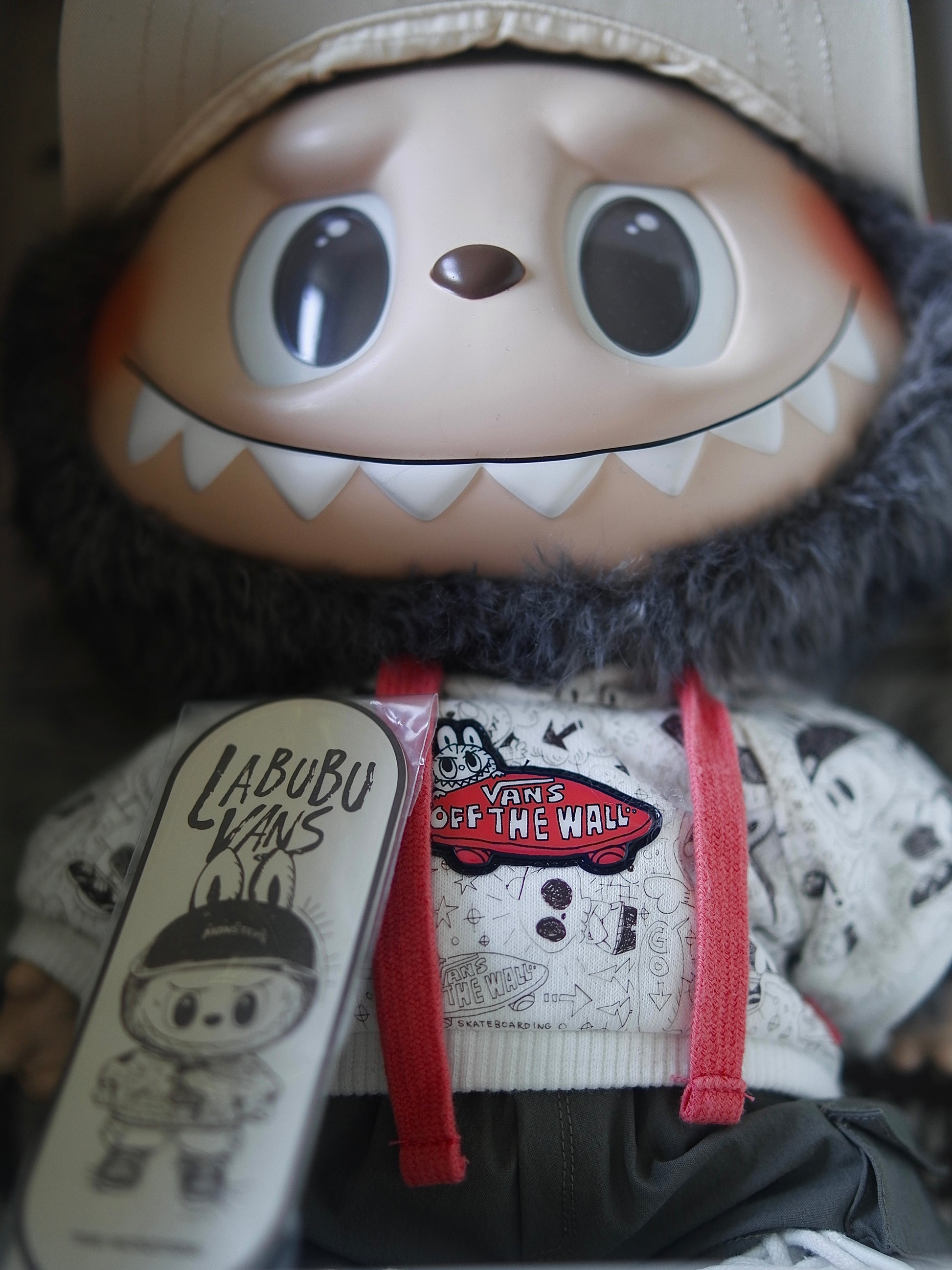 Labubu The Monsters x Vans Oldskool Monsters Forever Vinyl Plush Doll (Limited to 3275 Worldwide)