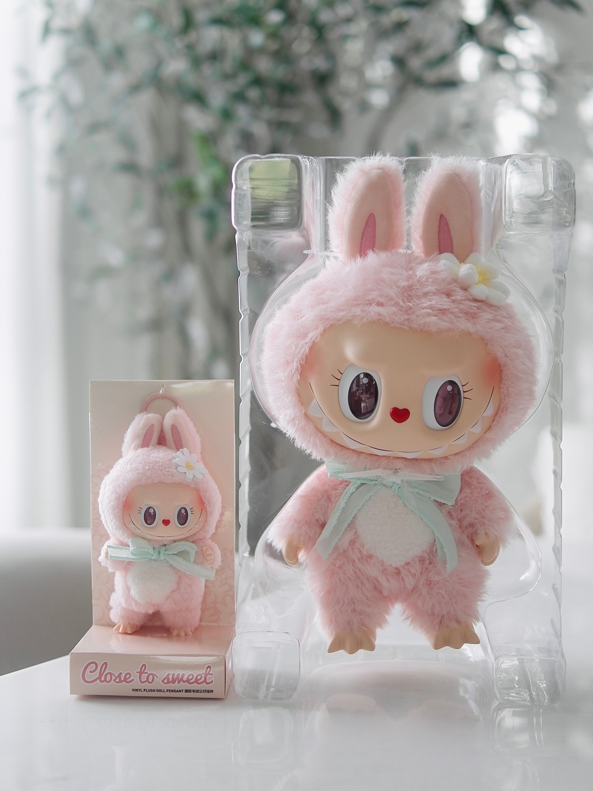 Labubu The Monsters MOKOKO-CLOSE TO SWEET VINYL PLUSH DOLL