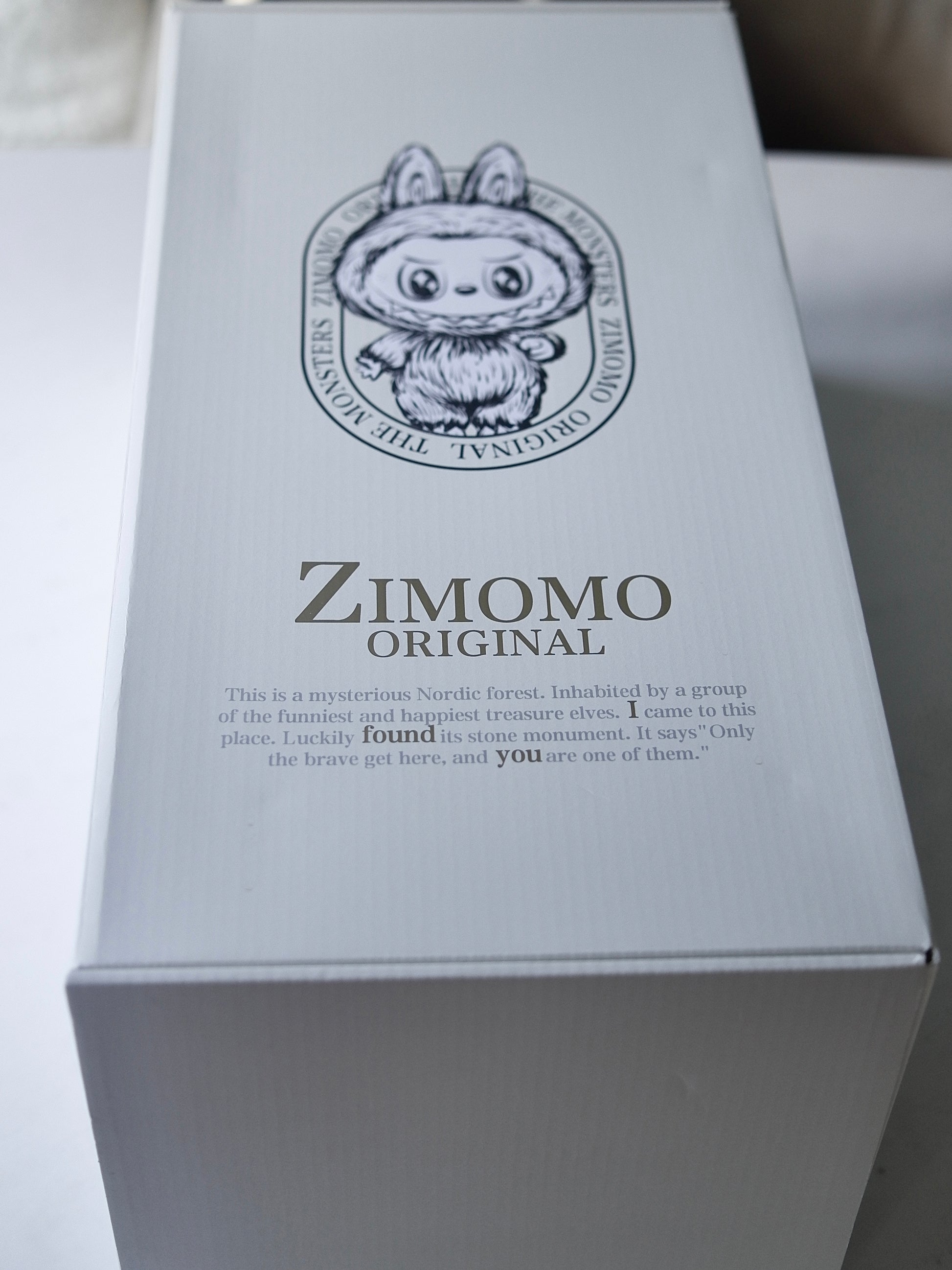 Labubu ZIMOMO I Found You Vinyl Doll + Tote Bag